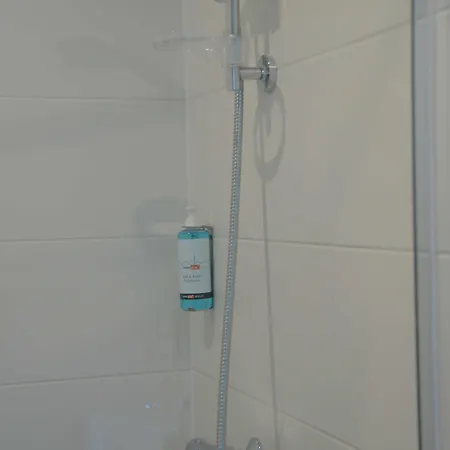 Motel Plus Schoenefeld מלון דירות