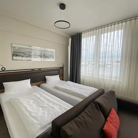 Motel Plus Schoenefeld Hotel apartamentowy