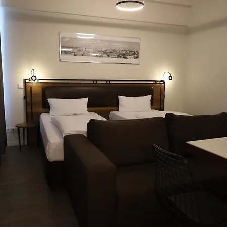 Motel Plus Schoenefeld Апарт-отель