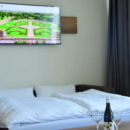 Motel Plus Schoenefeld Апарт-отель