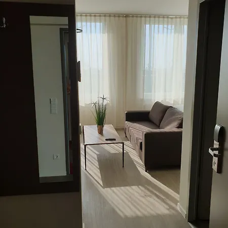 Апарт-отель Motel Plus Schoenefeld Шёнефельд
