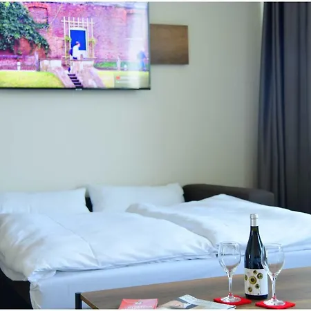 Motel Plus Schönefeld Aparthotel 3*