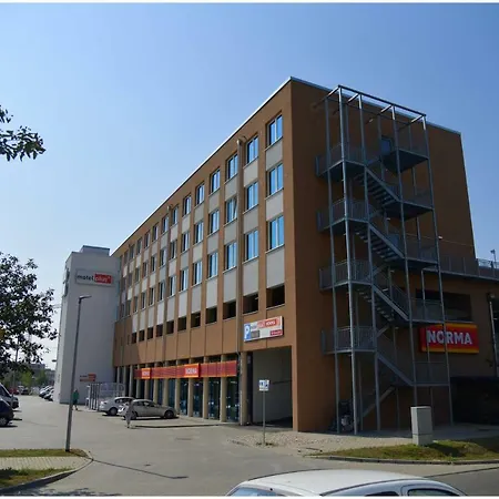 Motel Plus Schönefeld