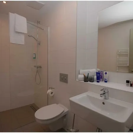 Motel Plus Schoenefeld شقة فندقية
